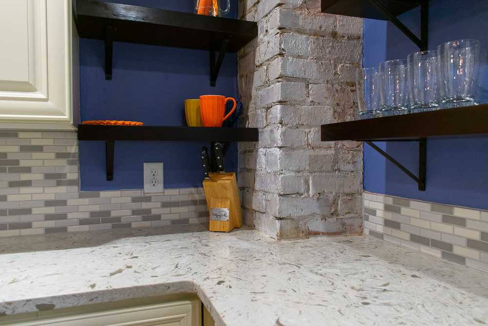 Tropical White Quartz Kitchen Countertops with Open Shelves