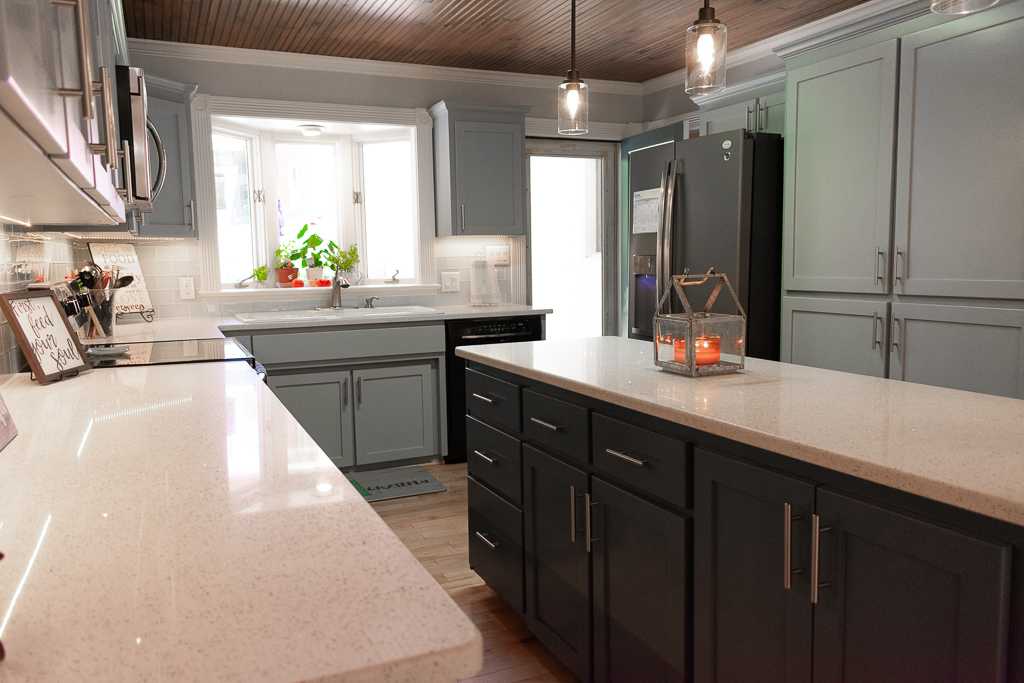 White Lace Quartz Countertops